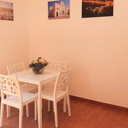 Dimora Donna Vittoria - Bari Vecchia Apartment ภายนอก รูปภาพ