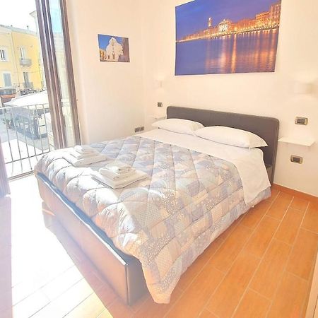 Dimora Donna Vittoria - Bari Vecchia Apartment ภายนอก รูปภาพ