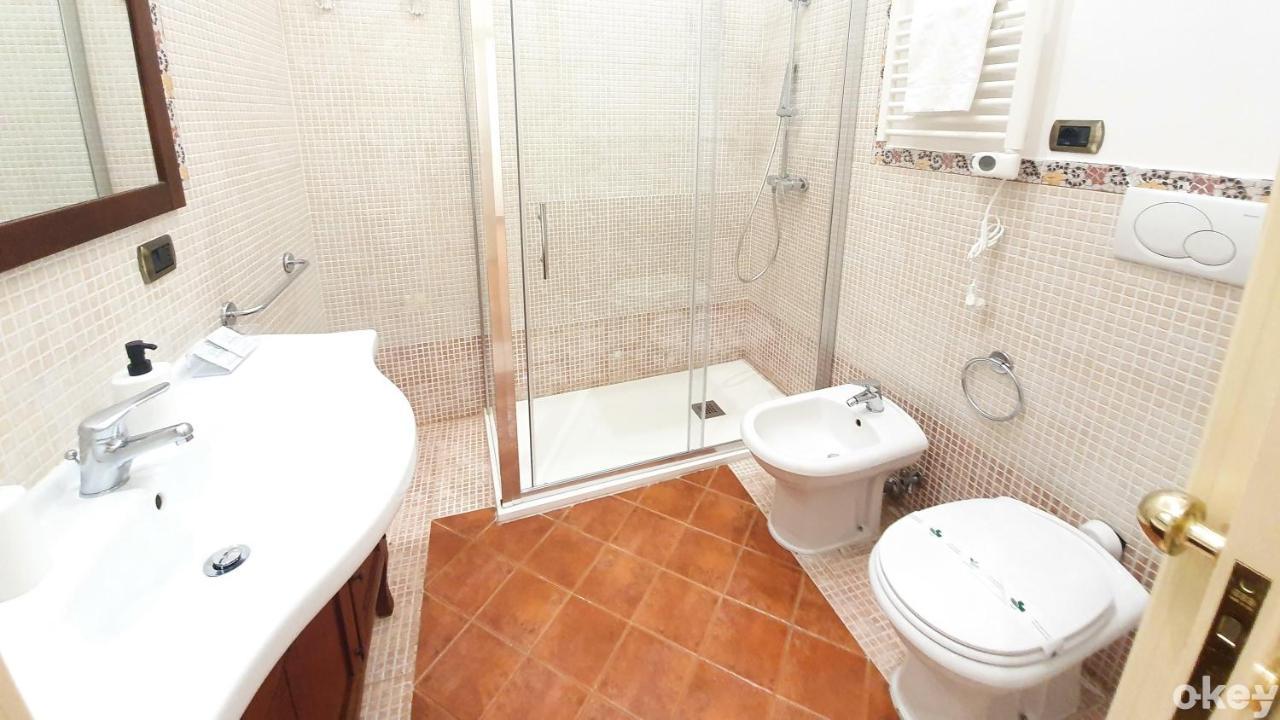 Dimora Donna Vittoria - Bari Vecchia Apartment ภายนอก รูปภาพ
